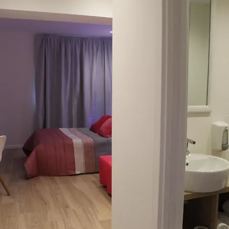 Casa de hóspedes Place 3*